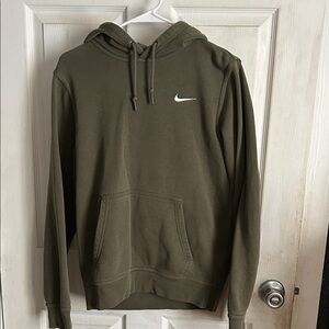 Nike Men's Green Pullover Hoodie